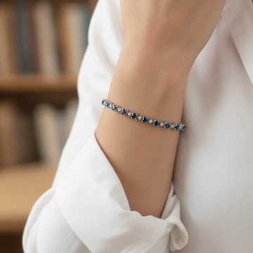 Märchenhaftes Weißgoldarmband mit Saphiren und Diamanten