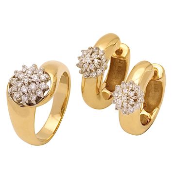 Attraktives Schmuckset mit Brillanten – Ring, Creolen