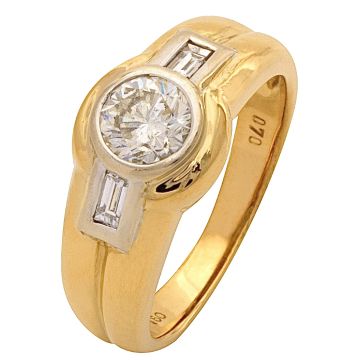 Goldener Damenring mit Brillant von 0,70 ct